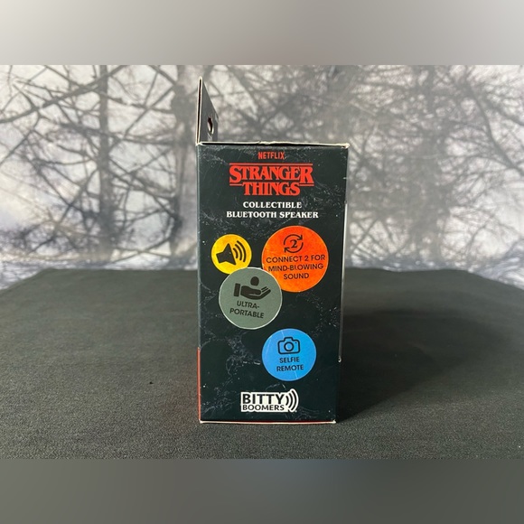 BITTY BOOMERS Stranger Things #4 Dustin Collectible Bluetooth Speaker - Picture 4 of 4